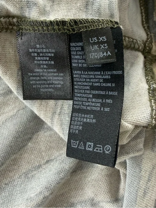 We The Free Free People Anthropologie Camo Long Sleeve Sz XS Oversized - Picture 7 of 8